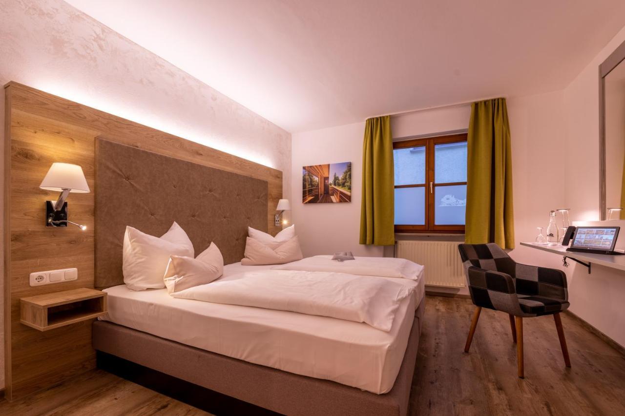 Zur Post Kuemmersbruck Hotel & Tiny Houses Extérieur photo